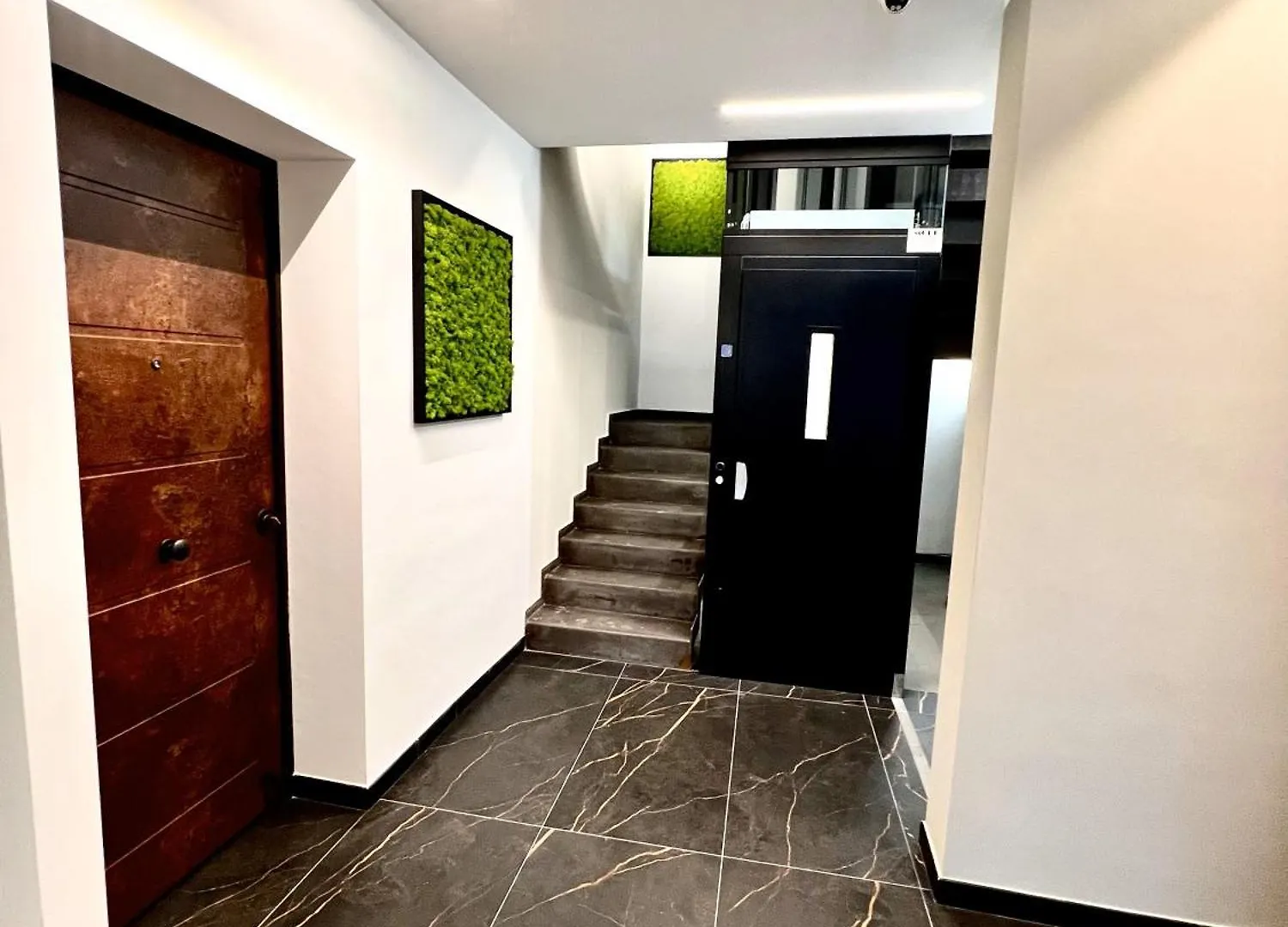 Cinque Terre Hub Suite Art La Spezia Italy